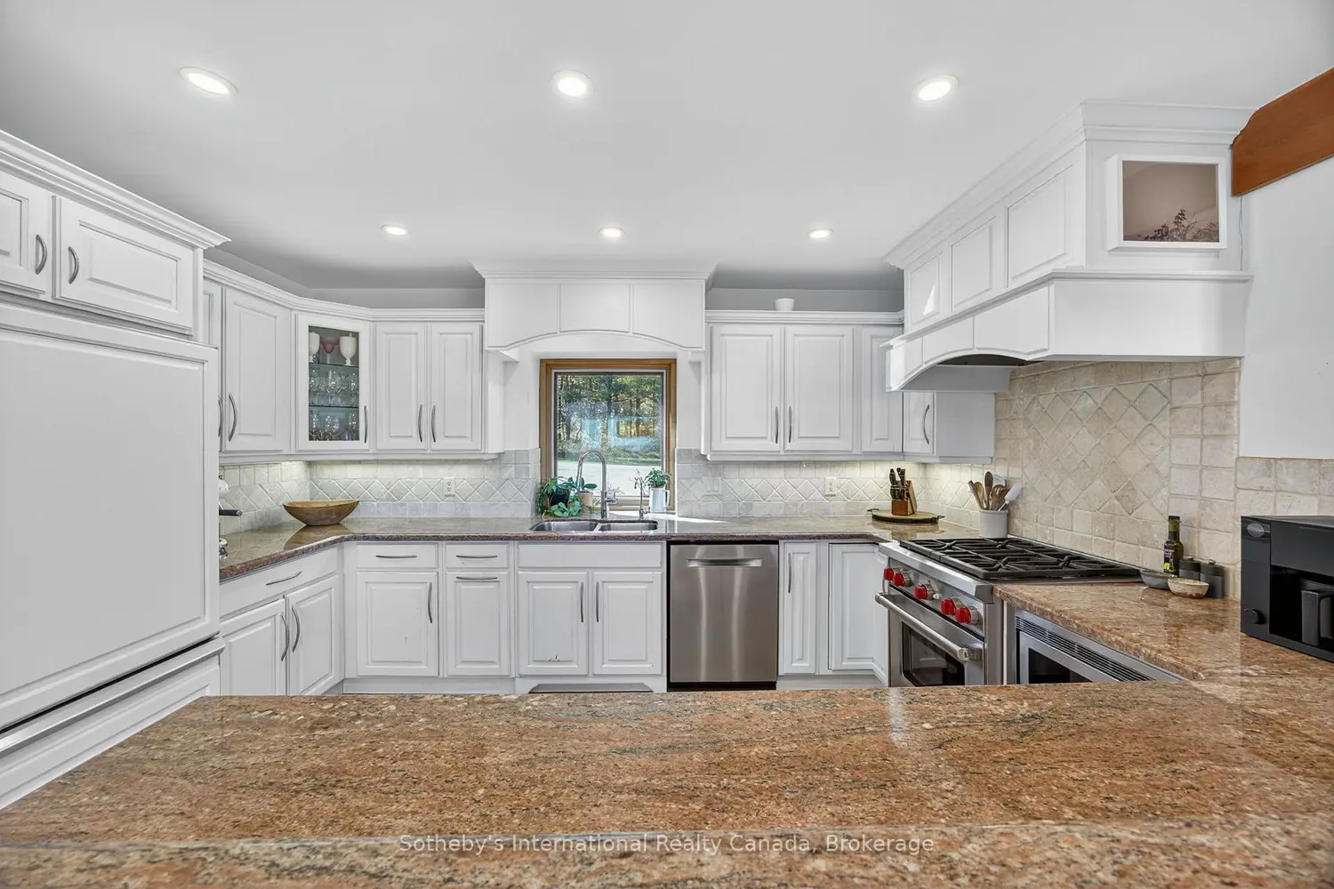 Additional image 3 of 589374 19 Grey Road