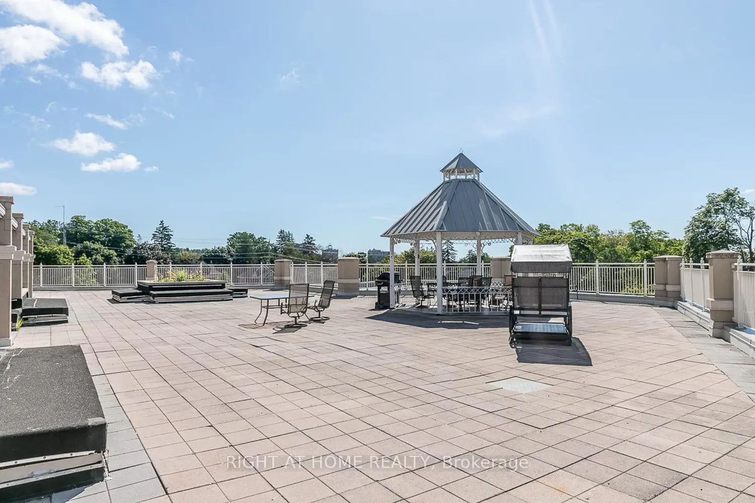 Additional image 13 of 74 Ross Street 53