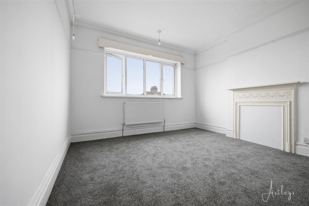 Additional image 10 of 3 bed semi-detached house for saleLong Oaks Avenue, Uplands, Swansea SA2