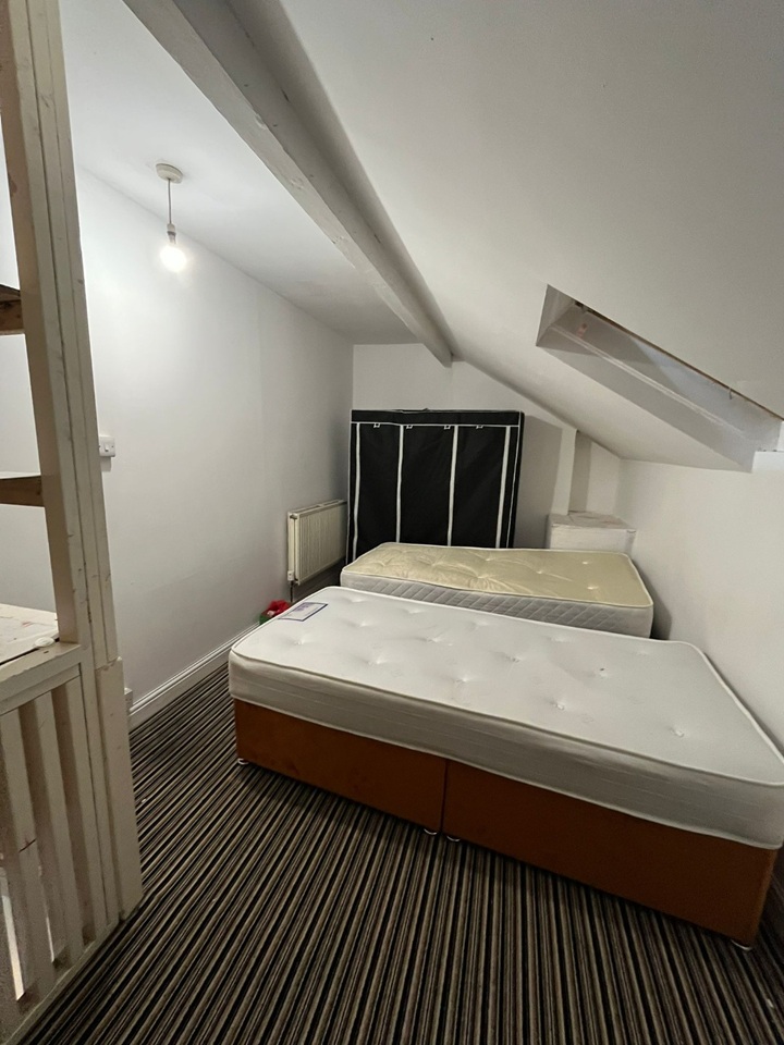 Additional image 10 of Room in a Shared House, St Hildas Mount, LS9, N1 7GU