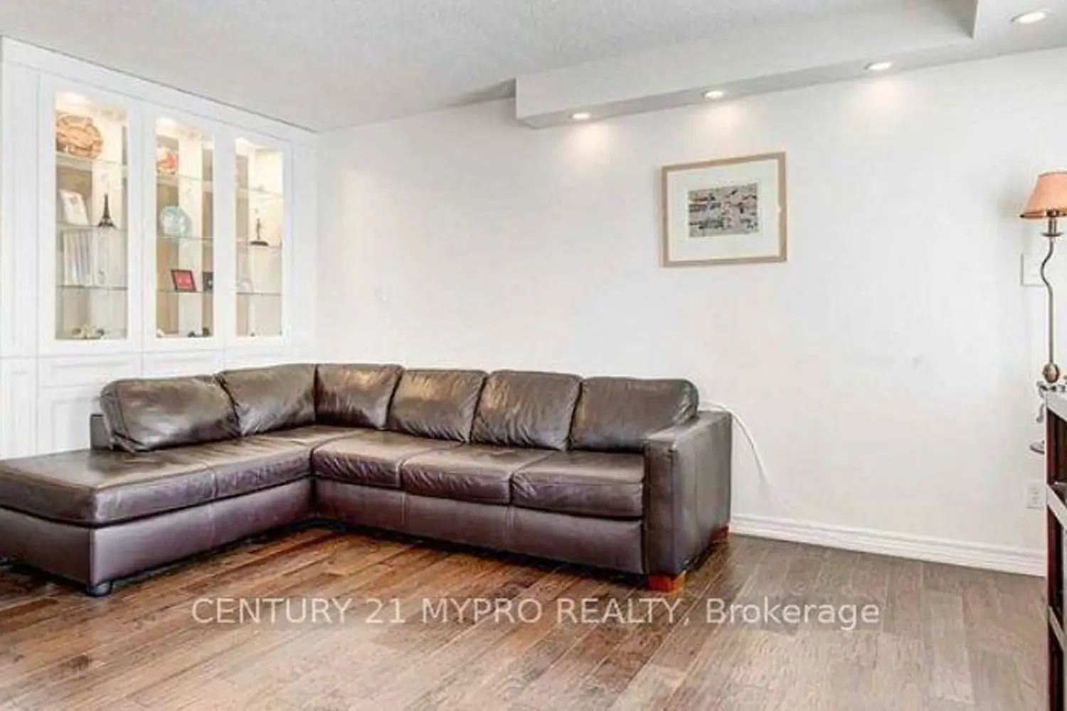 Additional image 20 of 28 Empress Avenue 2208
