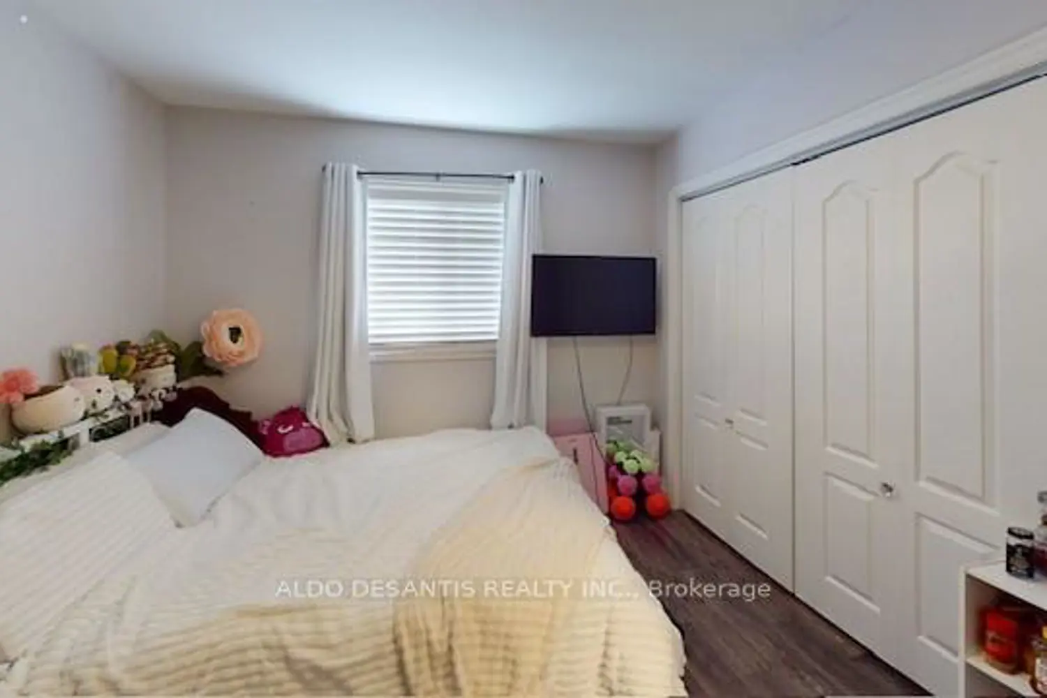 Additional image 9 of 42 Jane Street