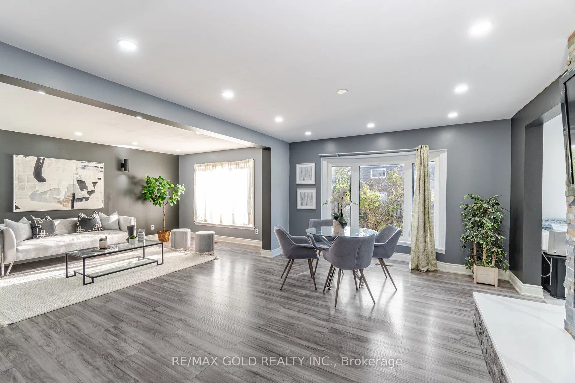 Additional image 3 of 21 Nottingham Crescent, Brampton, ON, L6S 4G3