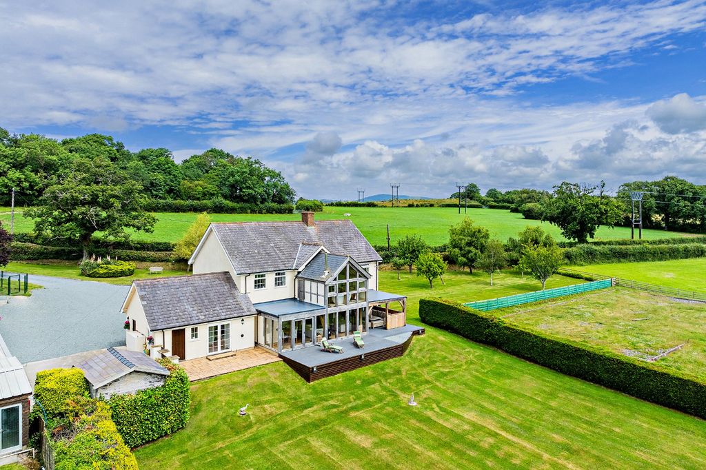 4 bed detached house for saleGroesffordd Marli, Abergele, Denbighshire LL22