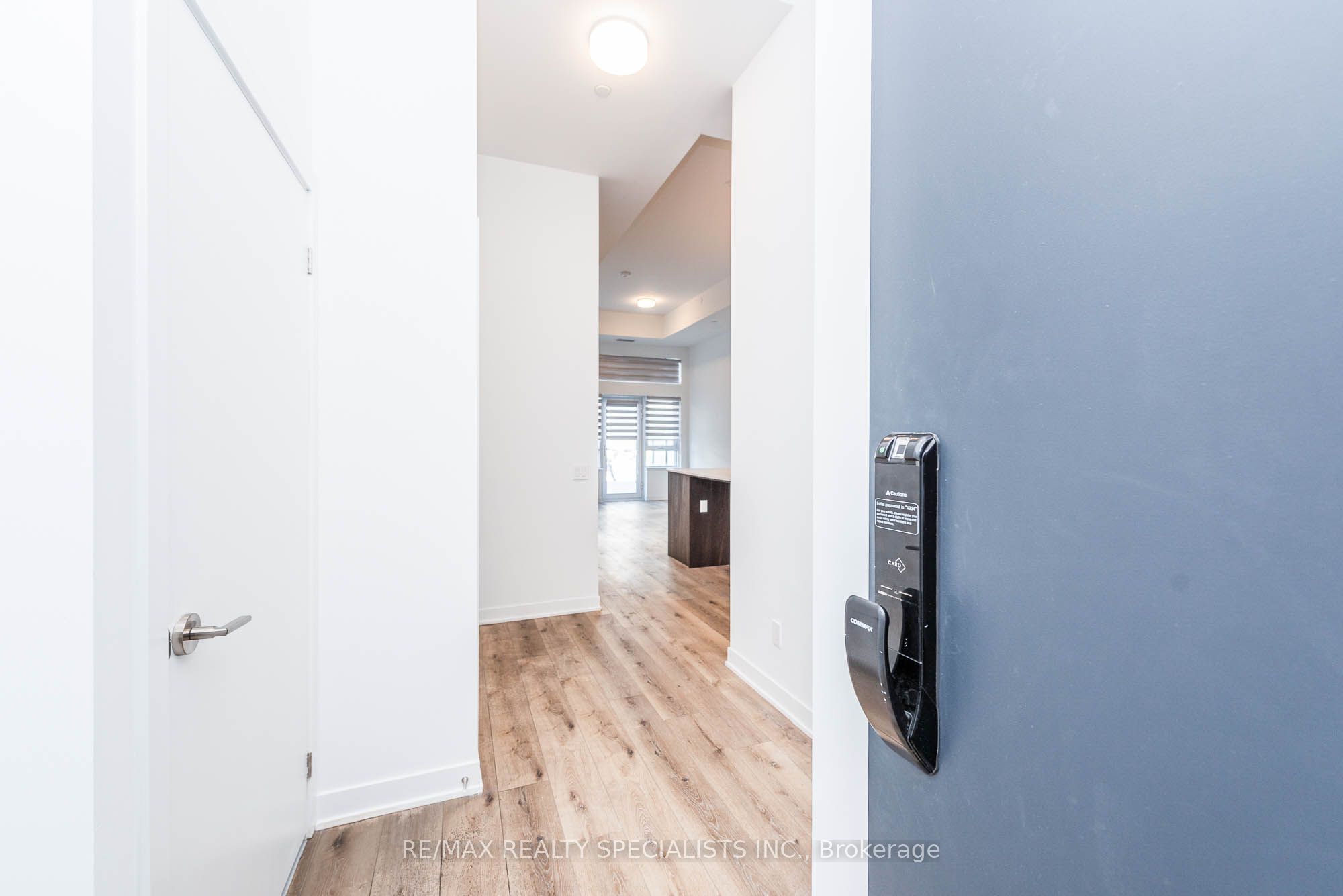 115-405 Dundas Street W, Oakville, ON, L6M 5P9