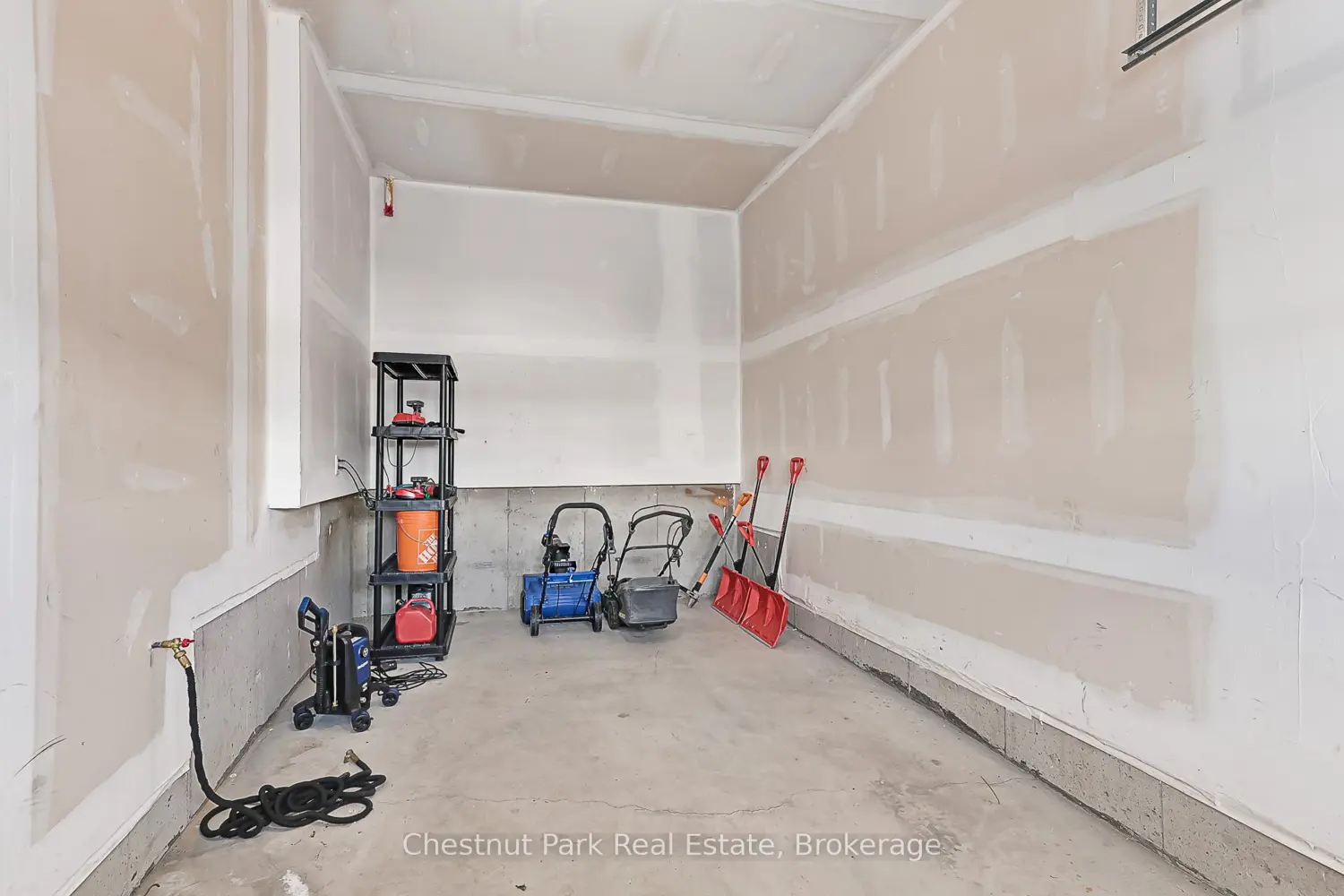 Additional image 18 of 34 Robertson Street