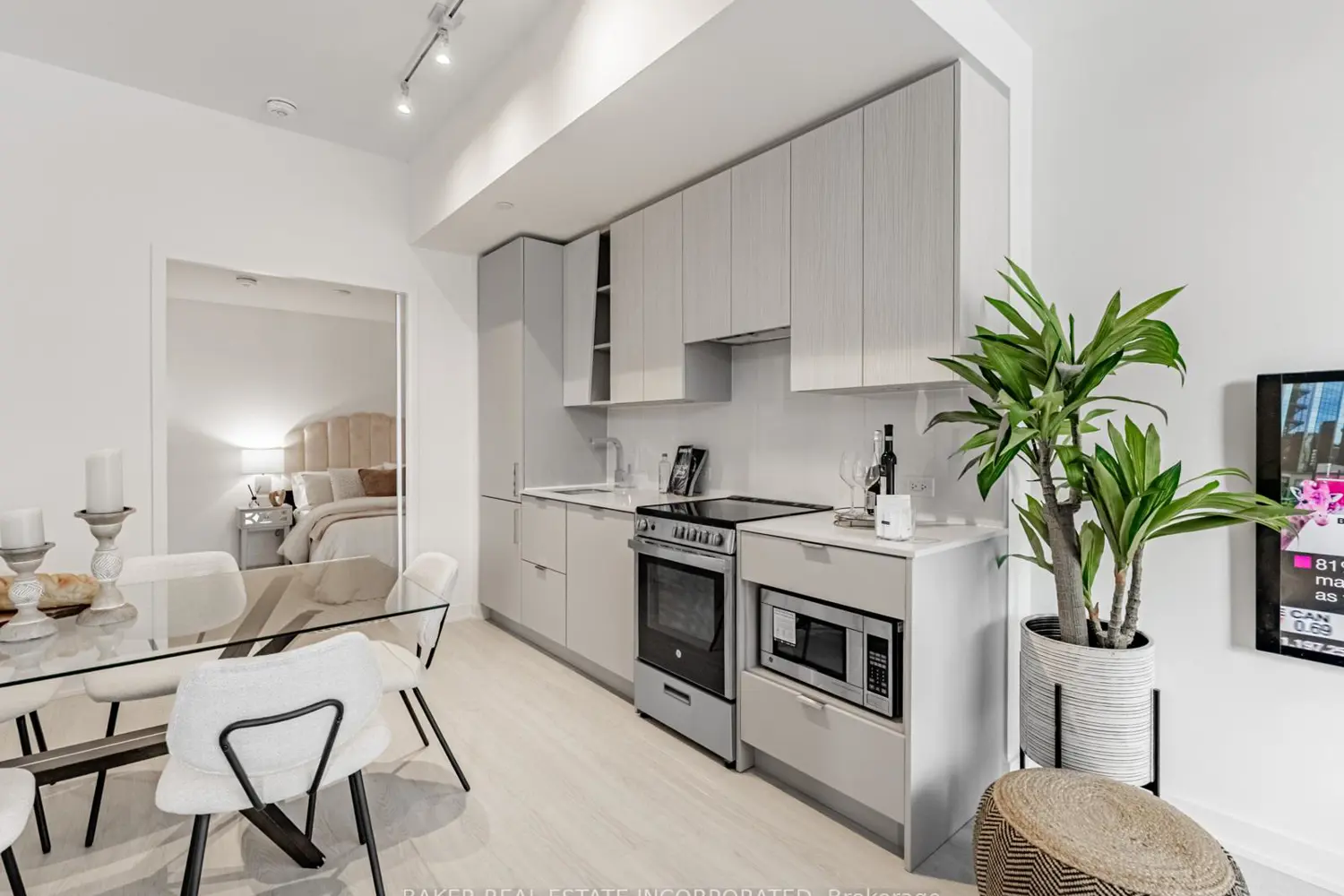 Additional image 6 of 407 Webb Drive Th 12