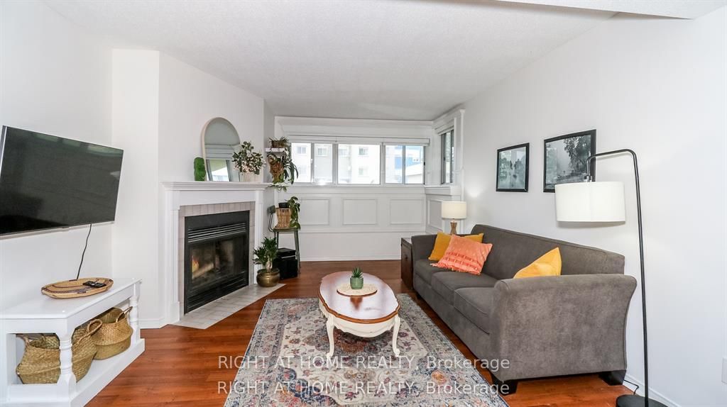 Additional image 2 of 113-126 Bell Farm Road, Barrie, ON, L4M 6J3