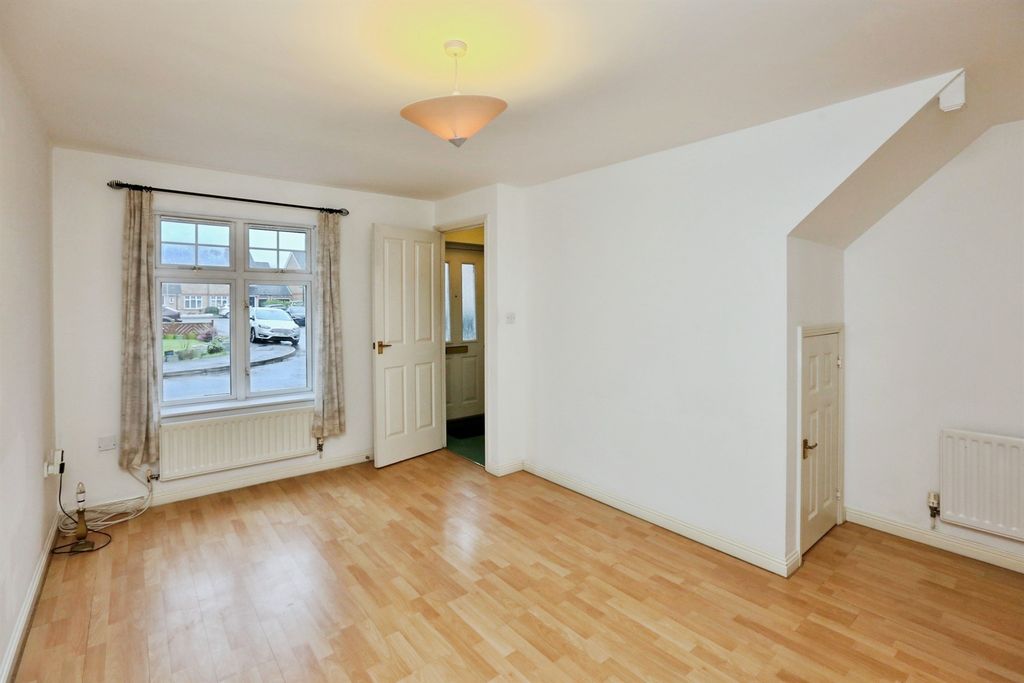 Additional image 2 of 2 bed end terrace house for saleTerrier Close, Hedge End, Southampton SO30