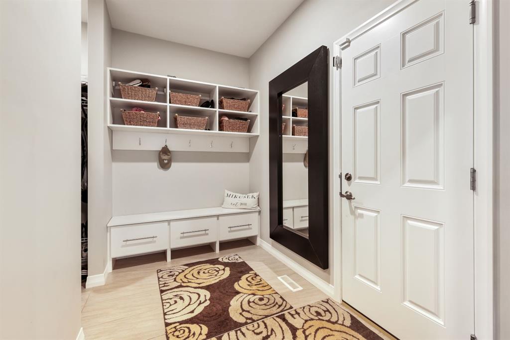 Additional image 5 of 370 Magnolia Heath SE, Calgary, AB, T3M 2X4