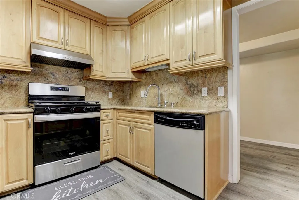 Additional image 20 of 3352 Montrose Ave, La Crescenta, CA 91214