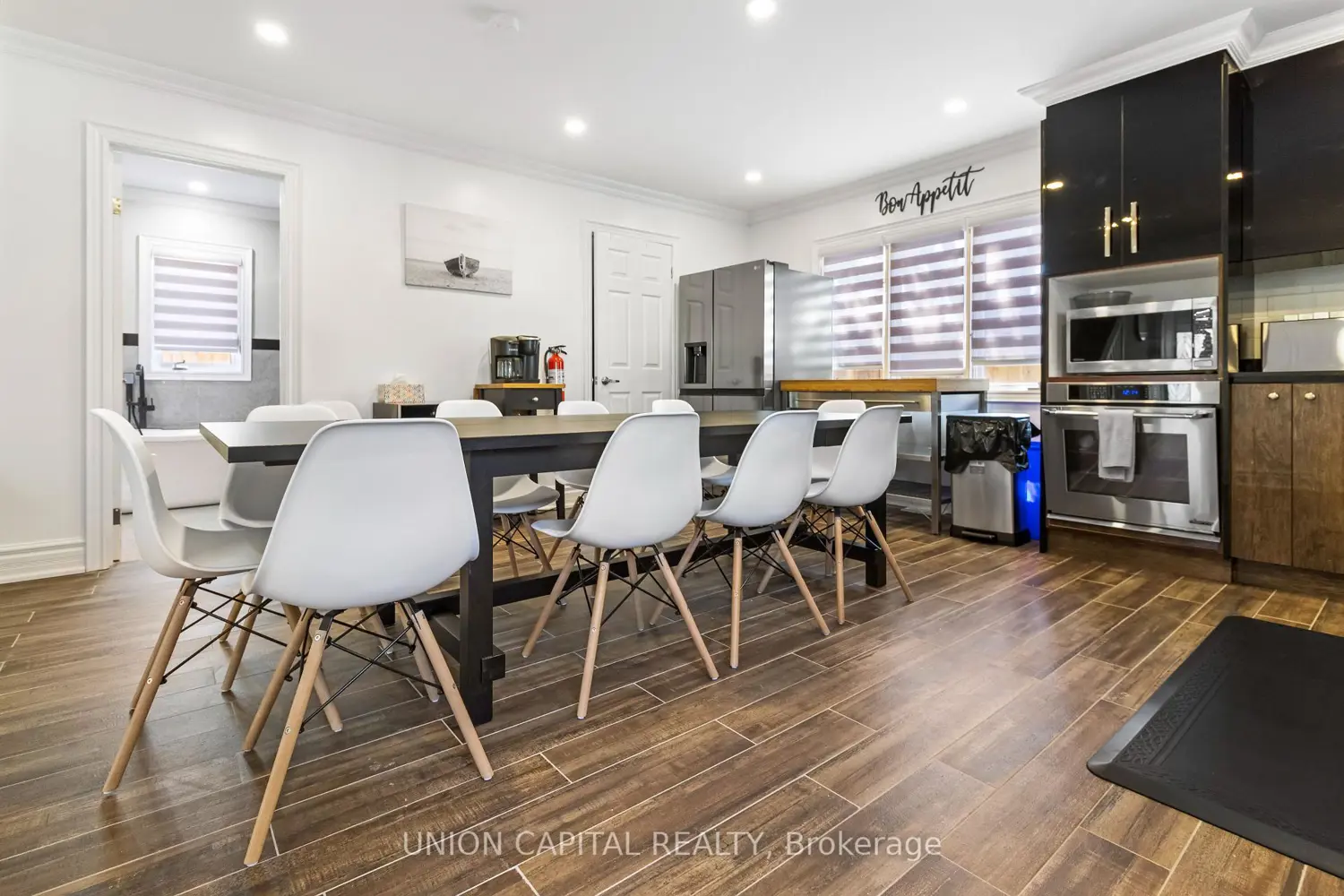 186 Lincoln Road photo 5