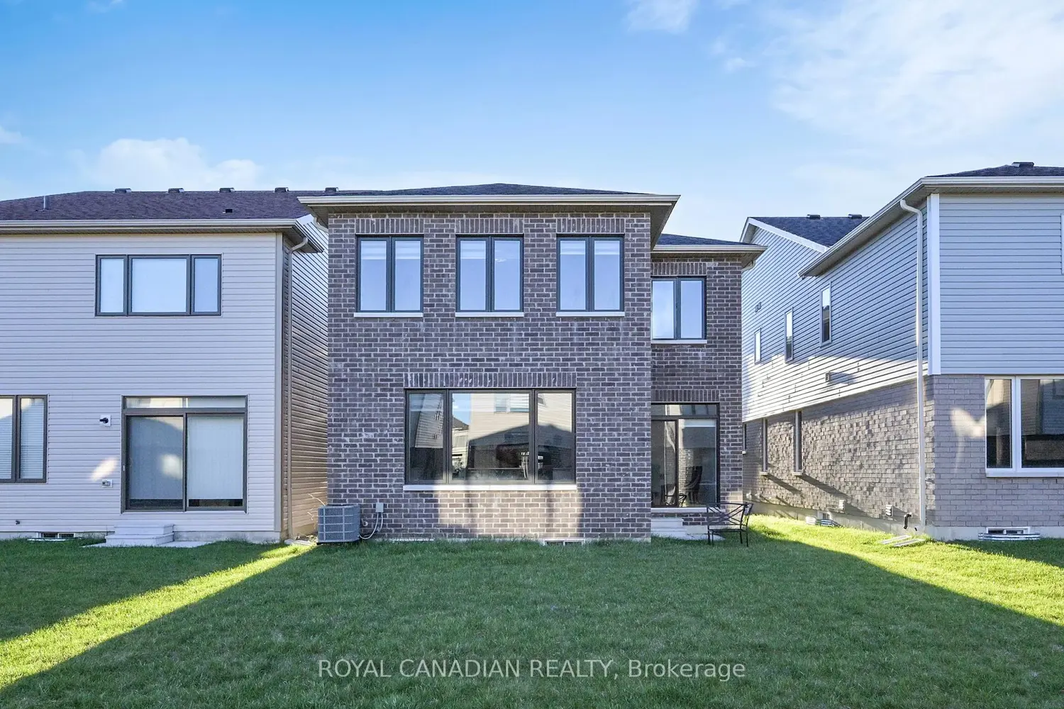 Additional image 18 of 38 Rochester Drive