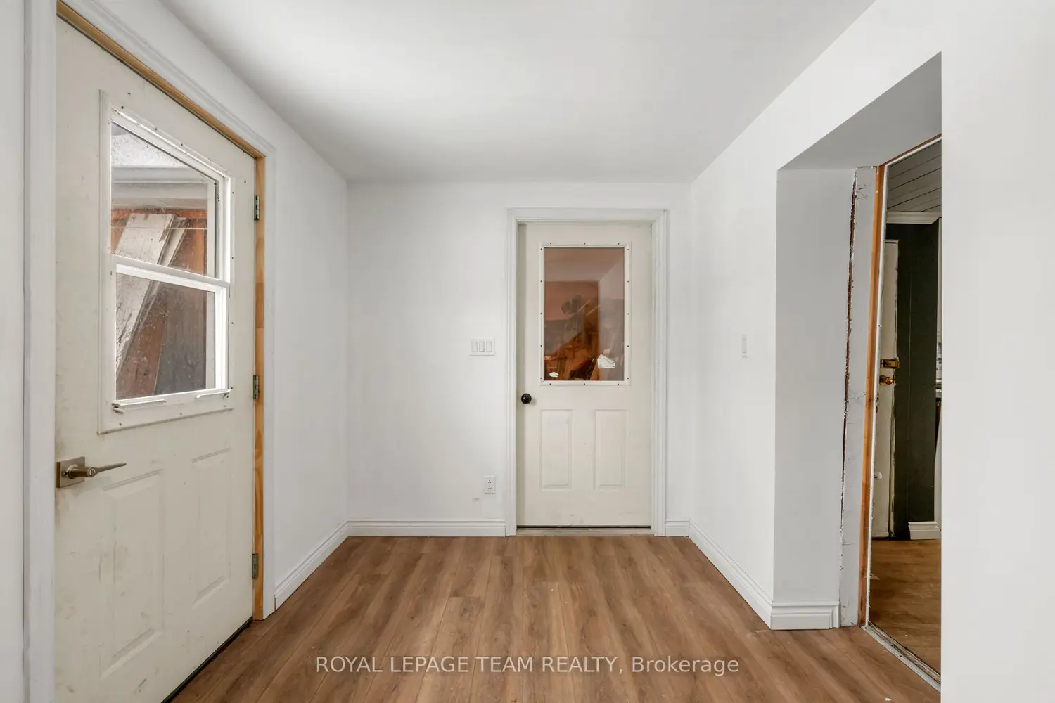 Additional image 11 of 3542 Beckstead Road