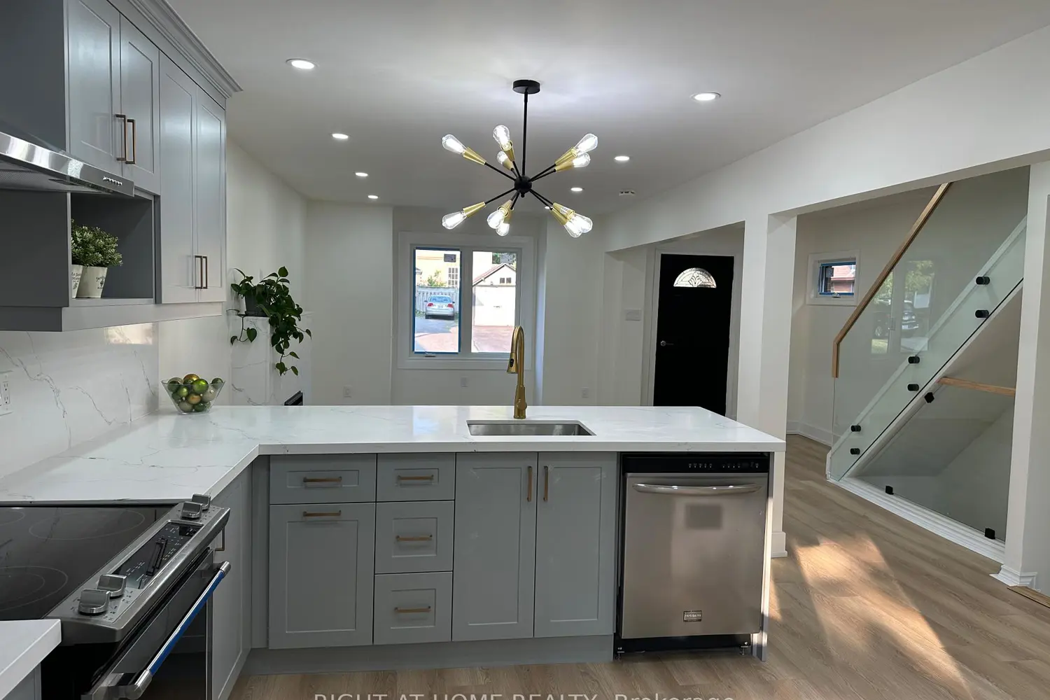 Additional image 8 of 210 Dearborn Avenue