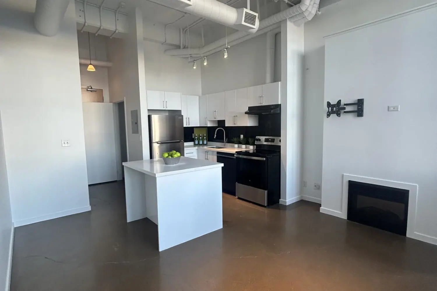 Additional image 9 of 410 King Street 207