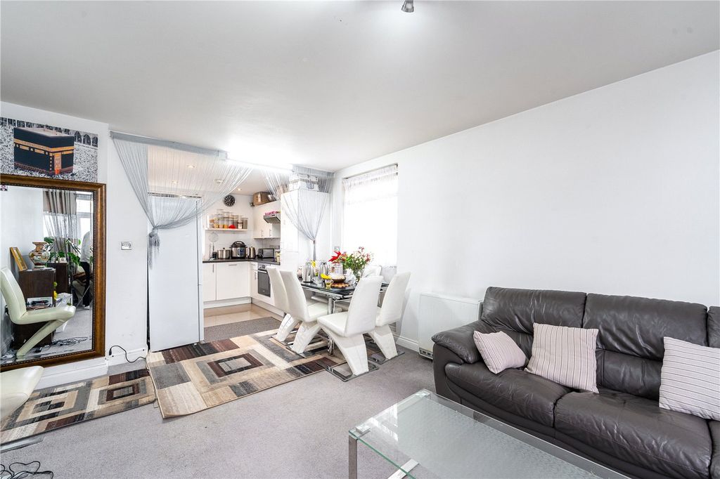 Additional image 7 of 2 bed flat for saleBeechcroft Manor, Weybridge, Surrey KT13