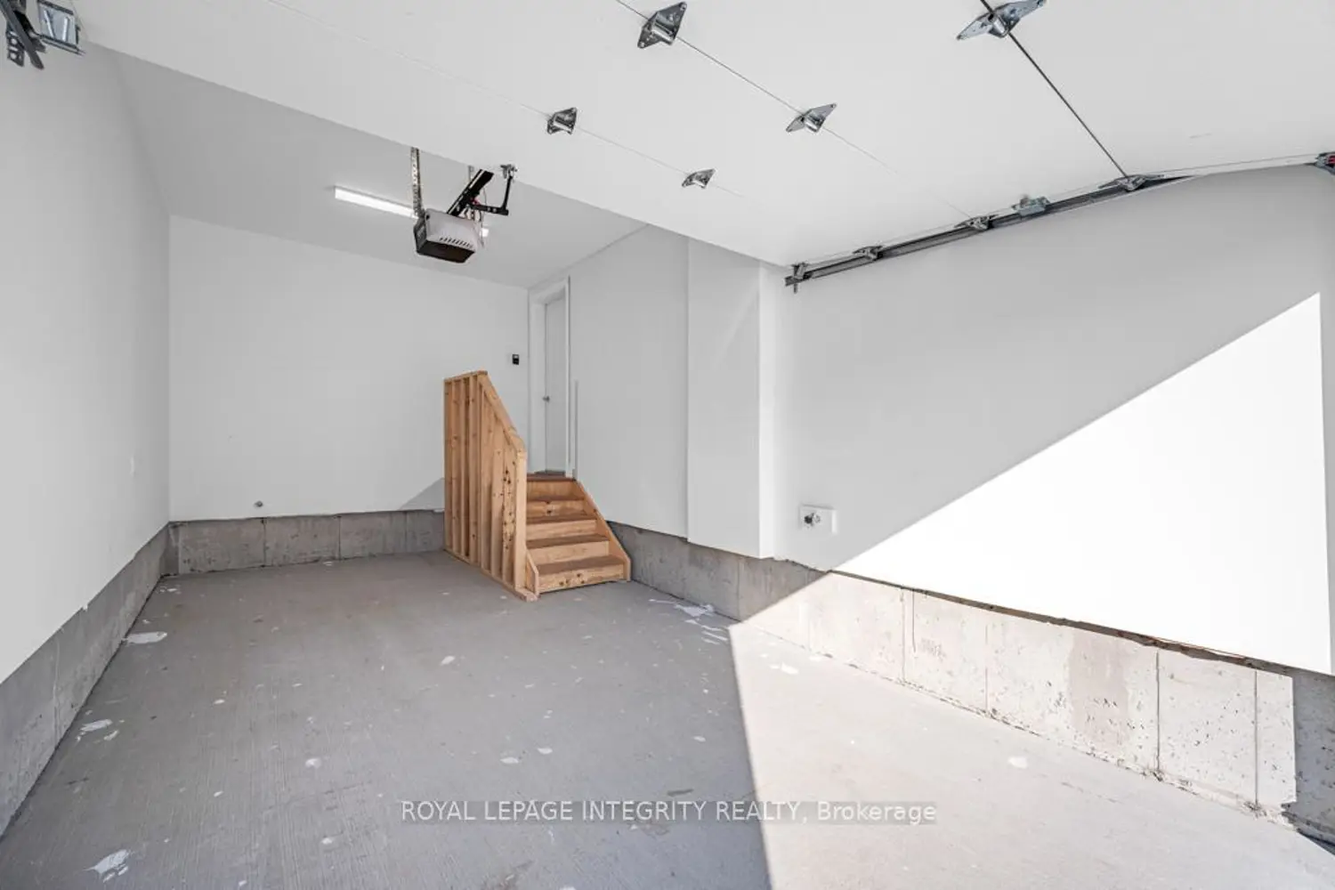 875 Contour Street B