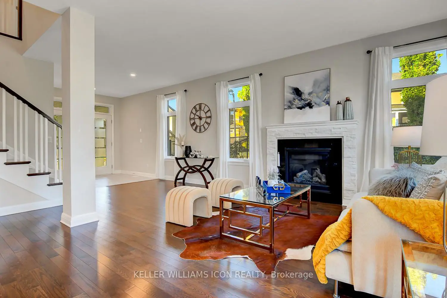 Additional image 4 of 611 Gabriola Way