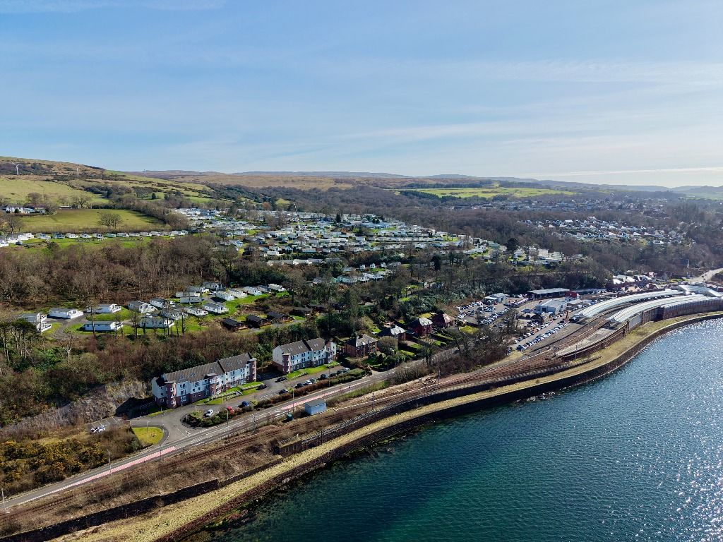 Additional image 3 of 3 bed maisonette for saleGreenock Road, Inverclyde, Wemyss Bay PA18