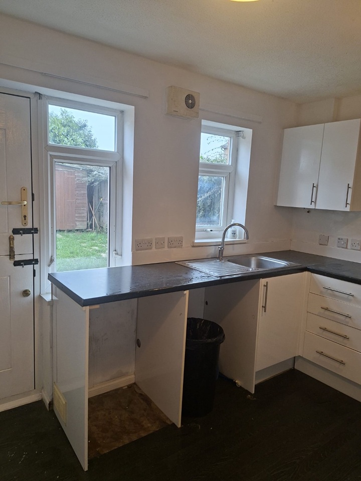 Additional image 9 of 2 Bed End Terrace, Grange Road, LS10, N1 7GU