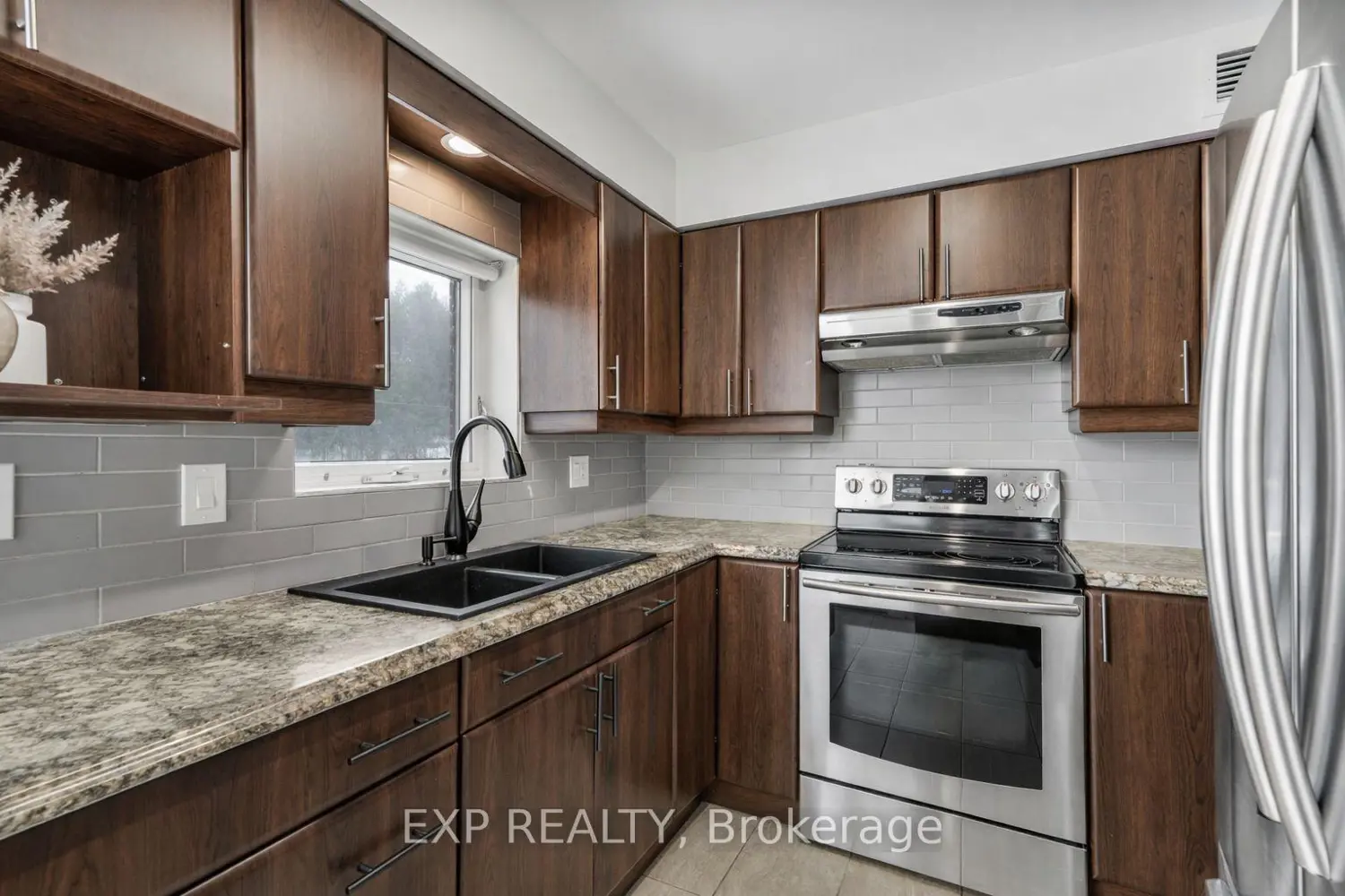 330 Centrum Boulevard 510 photo 2