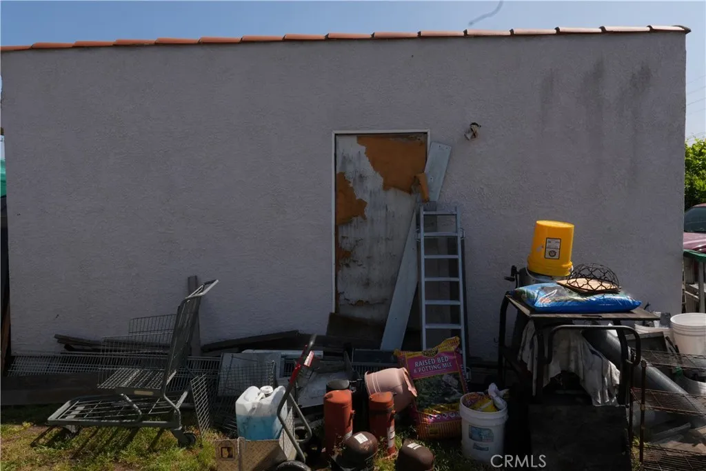 Additional image 14 of 611 W 91st St, Los Angeles, CA 90044