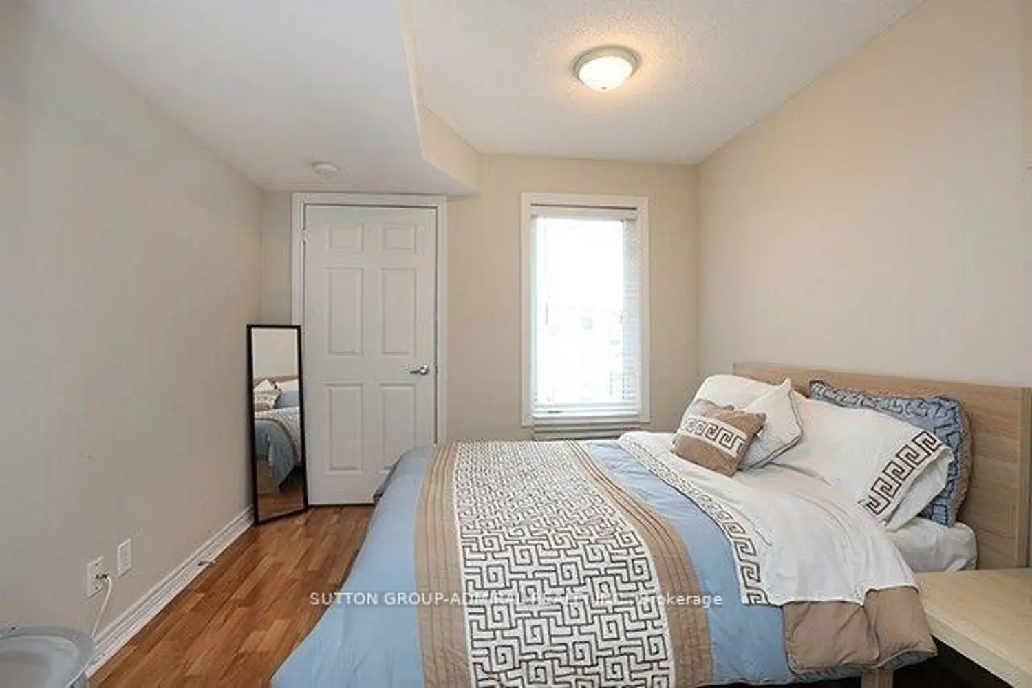 Additional image 11 of 12 Brian Peck Crescent 301