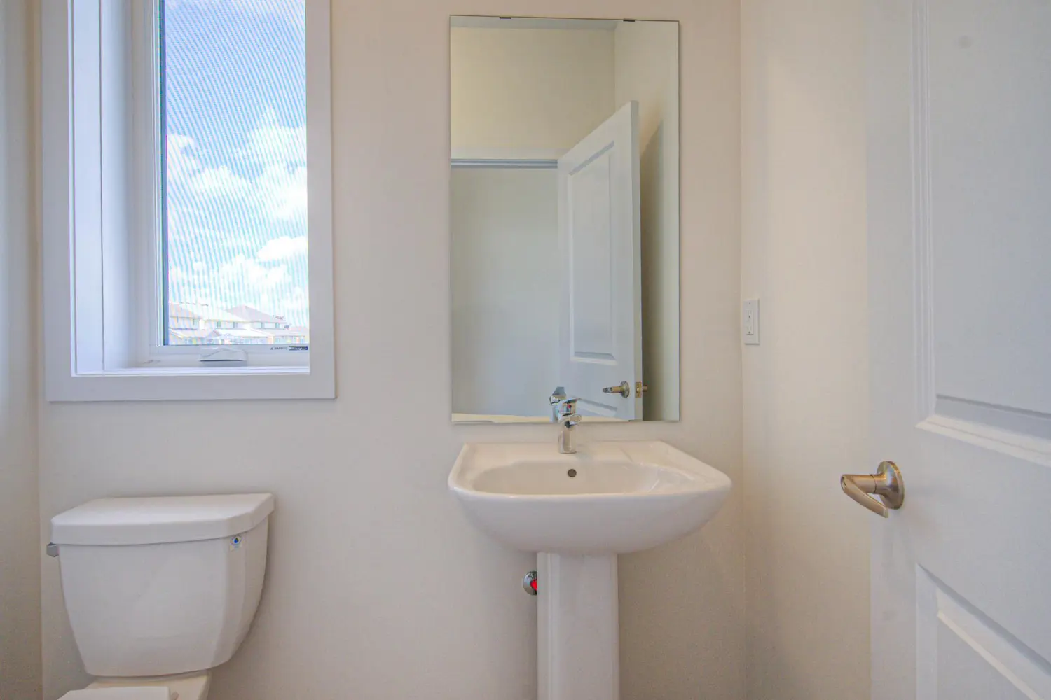 Additional image 3 of 100 Moss Drive