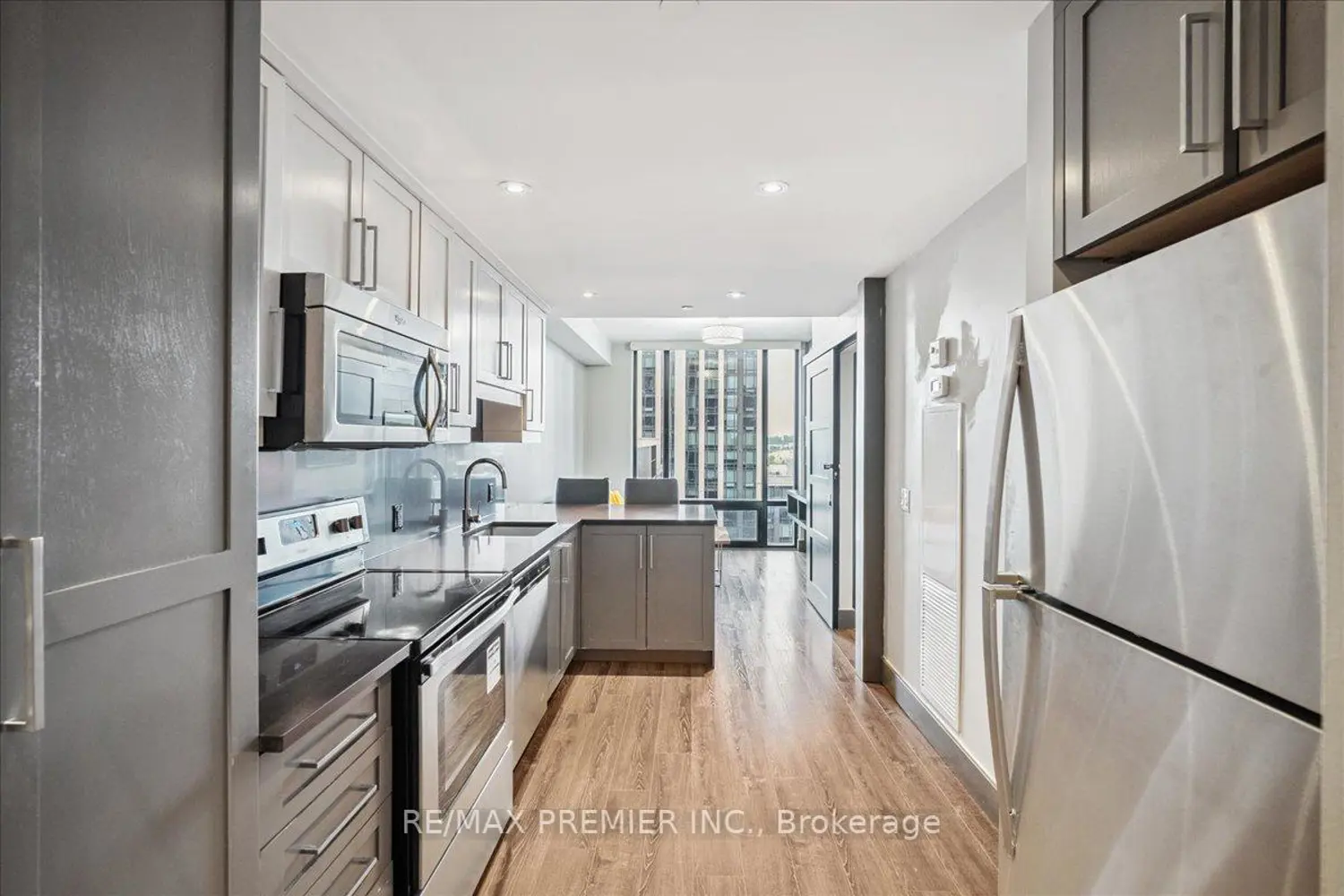 Additional image 3 of 330 Phillip Street S1007