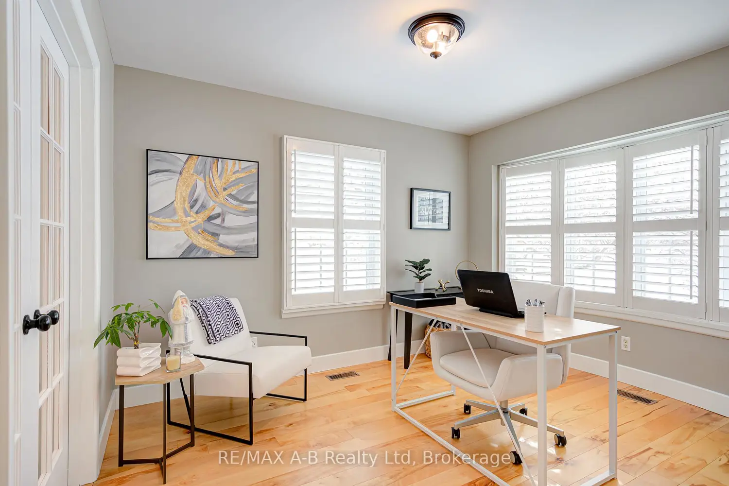 Additional image 6 of 248 Huntingdon Avenue