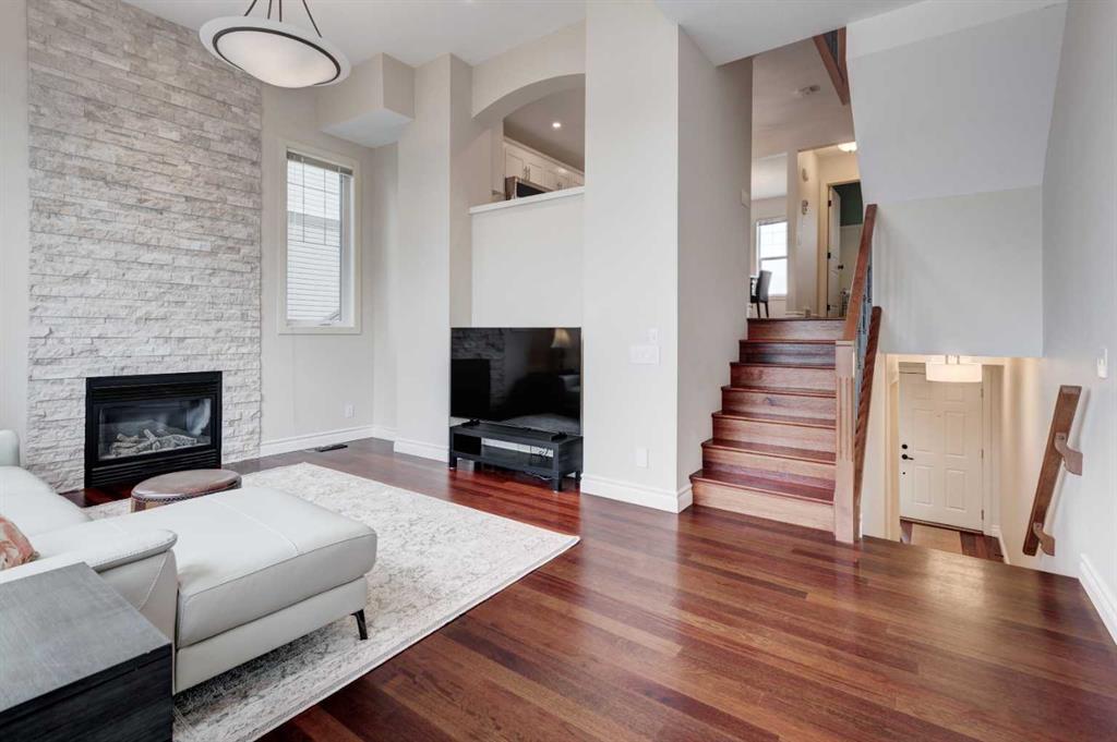 Additional image 4 of 14 Everridge Common SW, Calgary, AB, T2Y 5G9