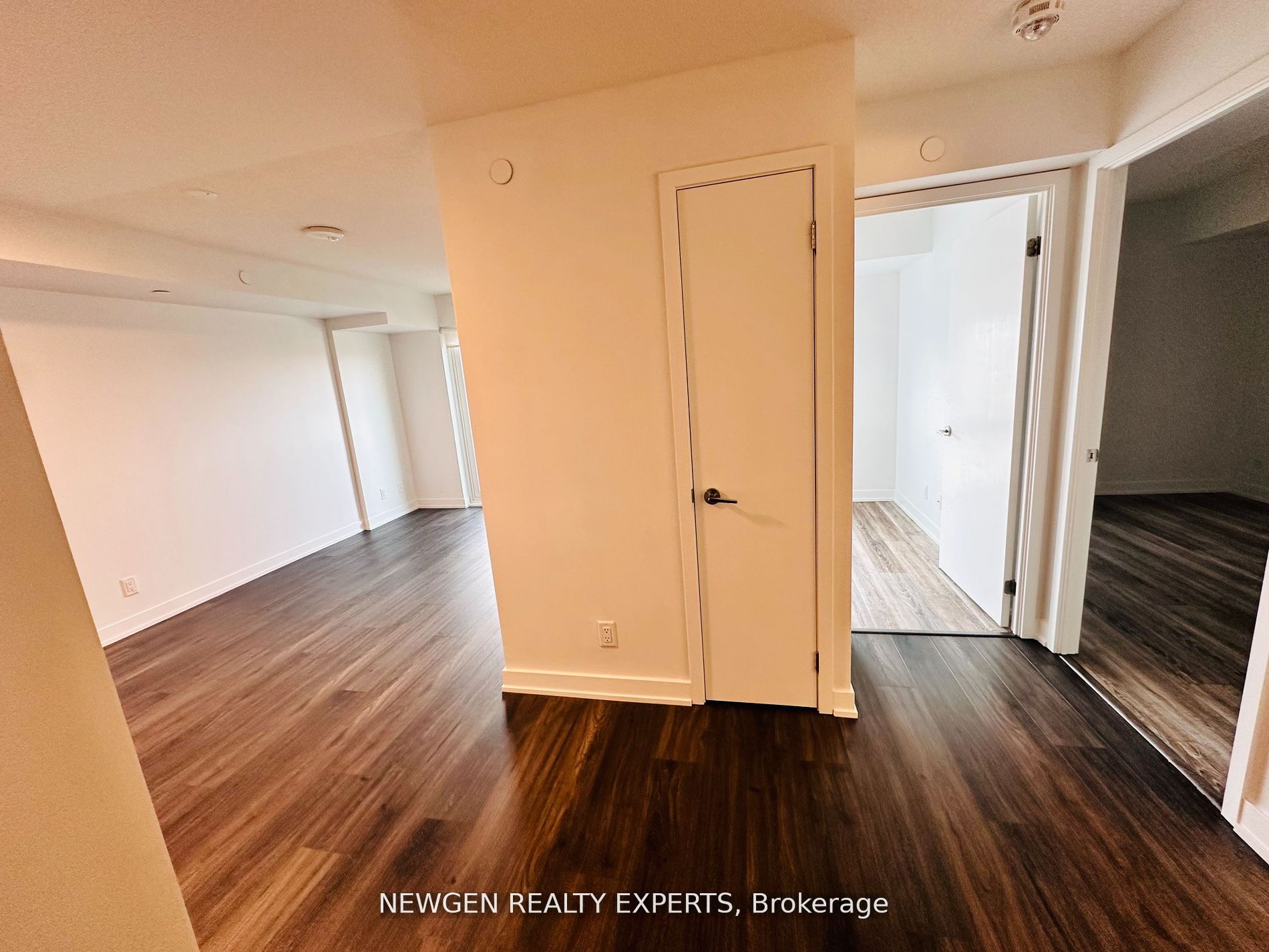 518-38 Monte Kwinter Court, Toronto, ON, M3H 0E2