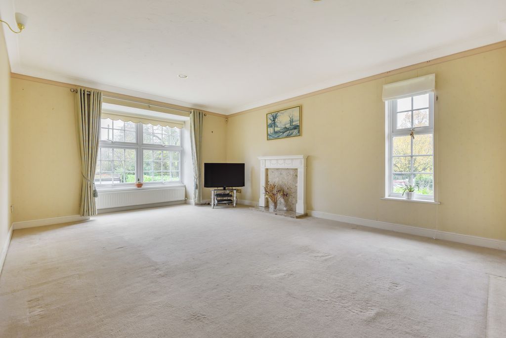 Additional image 3 of 2 bed flat for saleBourne Heights, Frensham Road, Farnham GU9