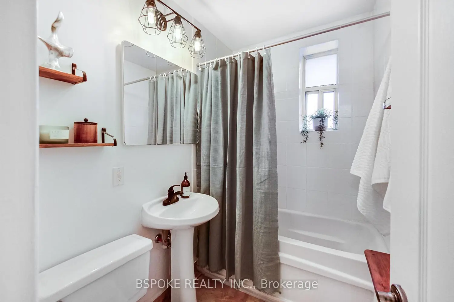 Additional image 20 of 2550 Bathurst Street 405