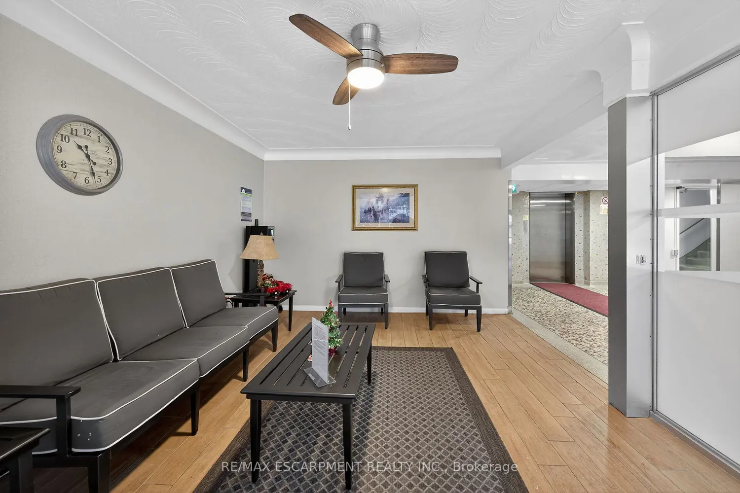 Additional image 17 of 8 Woodman Drive 601