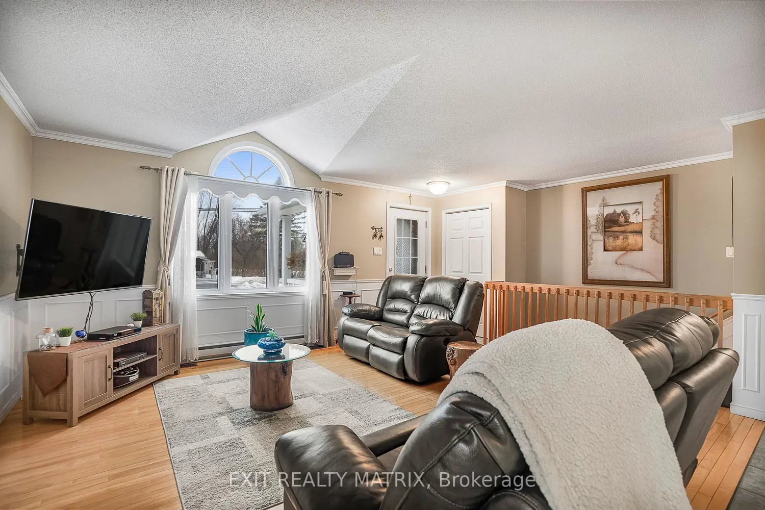 Additional image 5 of 213 Longueuil Street