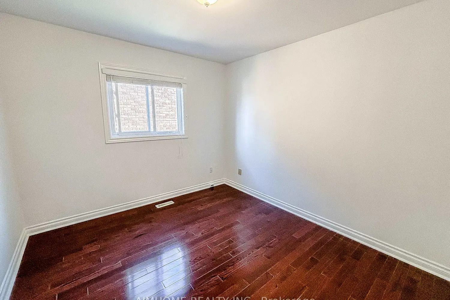 Additional image 4 of 87 Ballard Crescent