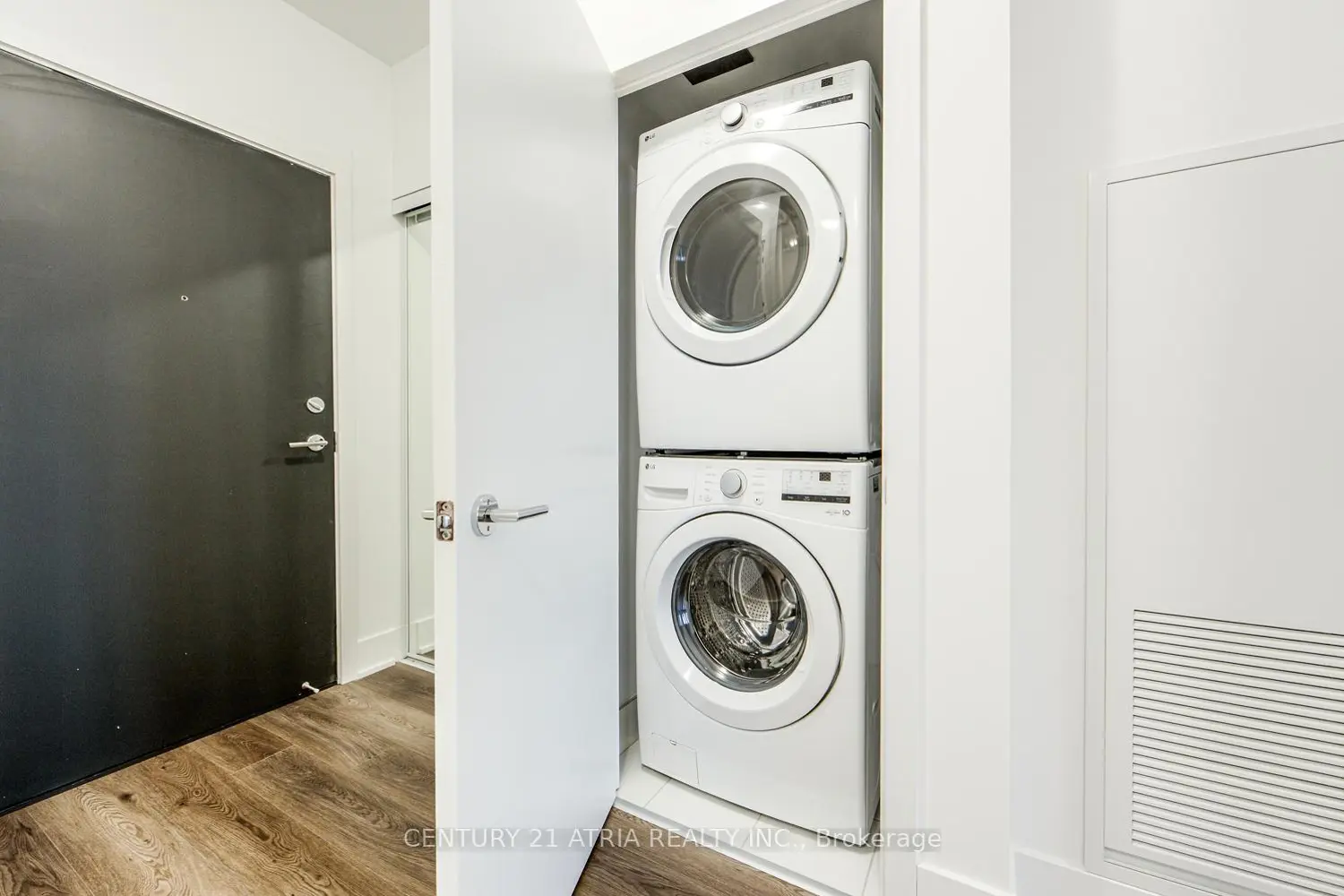 Additional image 8 of 250 Lawrence Avenue 902