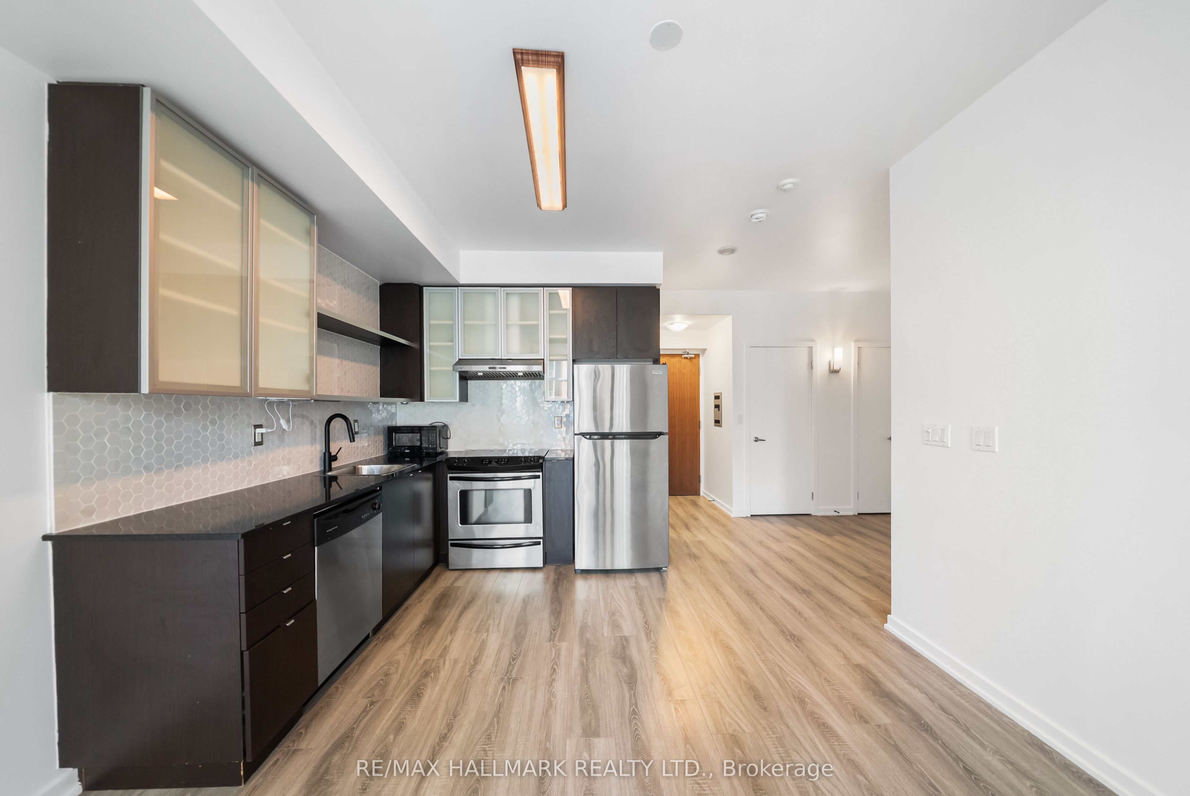 Additional image 5 of 1105-33 Lombard Street, Toronto, ON, M5C 3H8