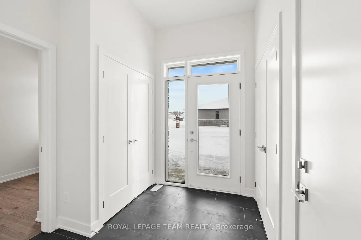 Additional image 3 of 1086 Moore Street