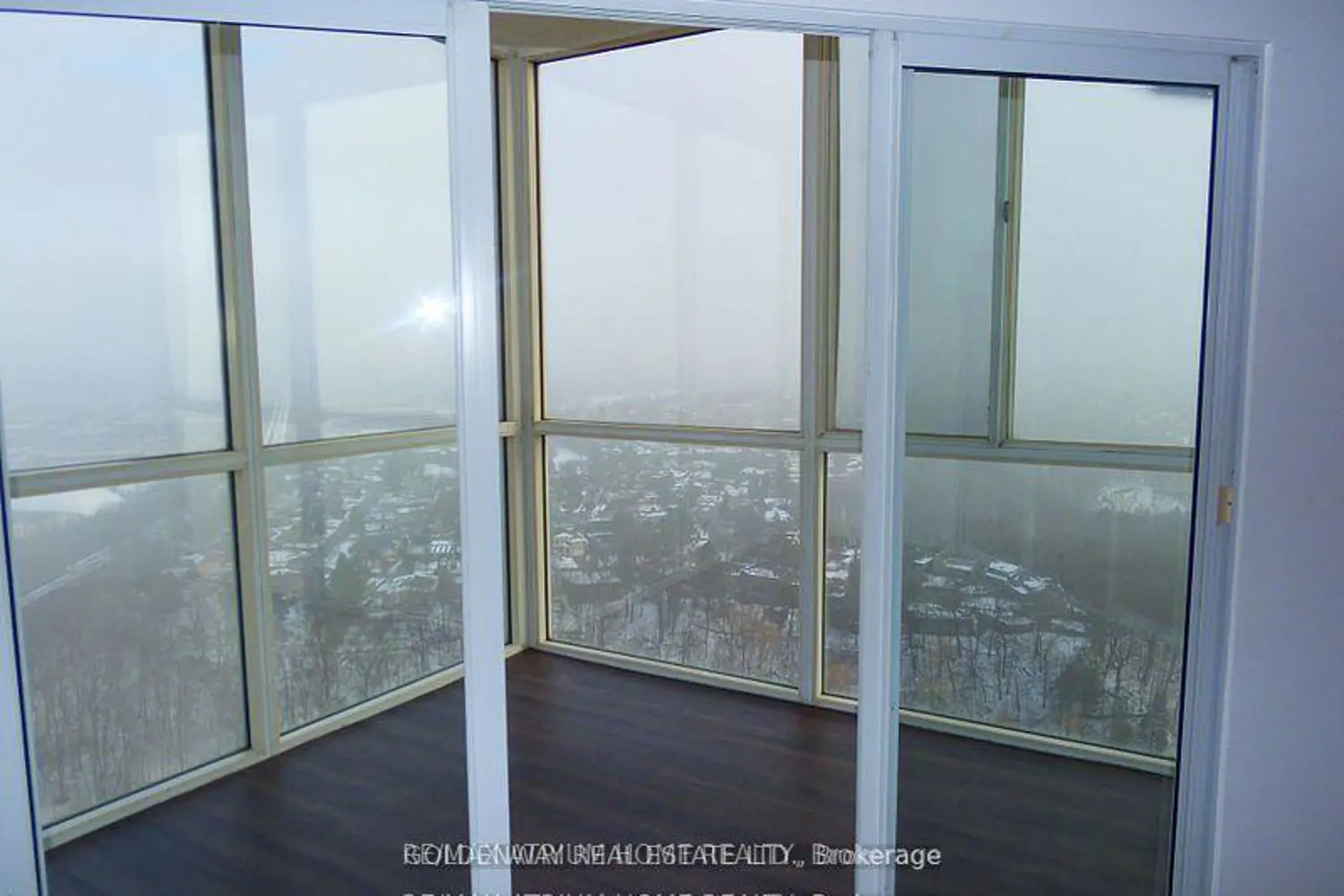 Additional image 7 of 7 Concorde Place 2901