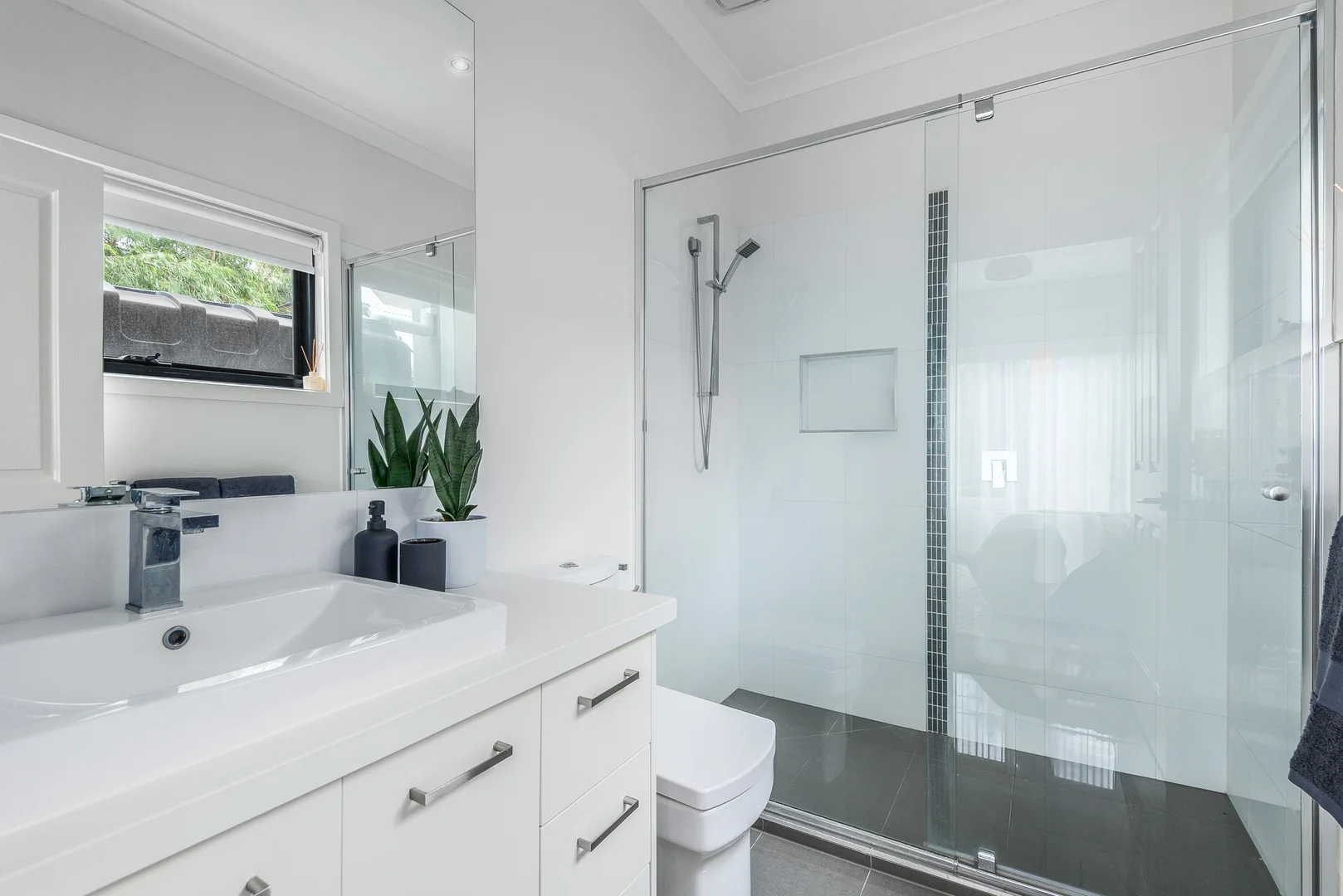 Additional image 8 of 3B Victoria Street, Rippleside VIC 3215