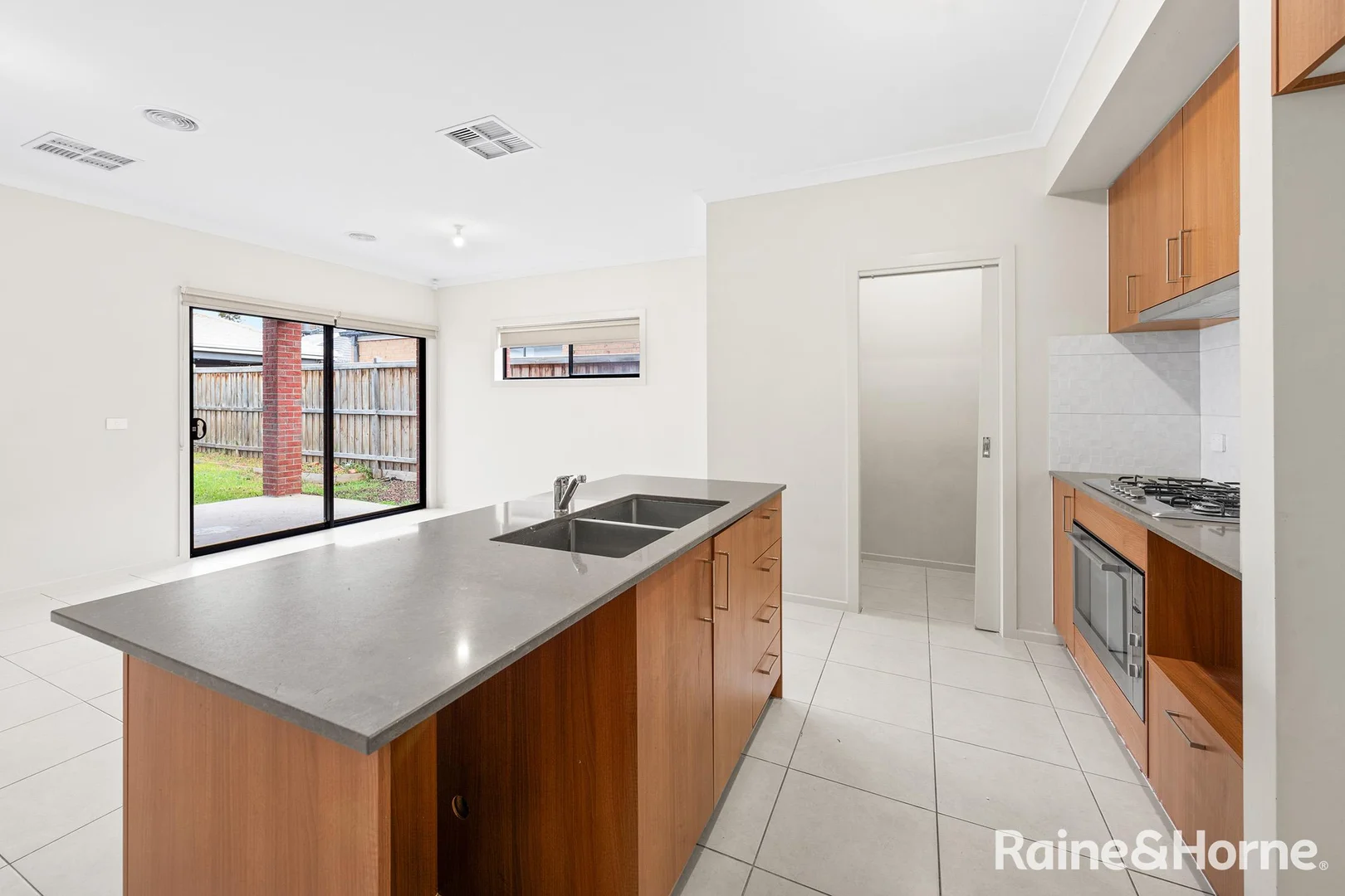 Additional image 6 of 5 Tower Street, Thornhill Park VIC 3335