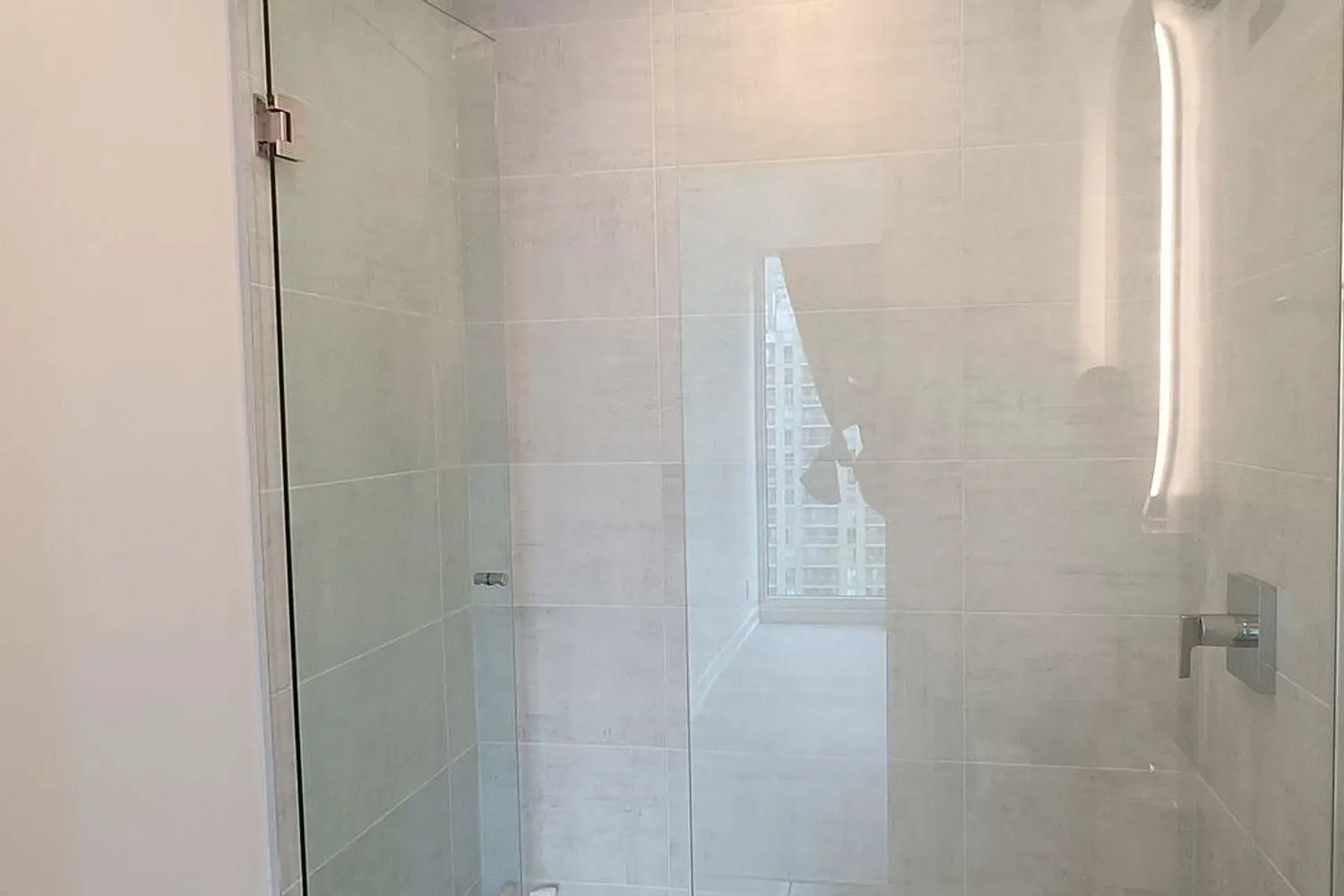 Additional image 9 of 15 Holmes Avenue 1504