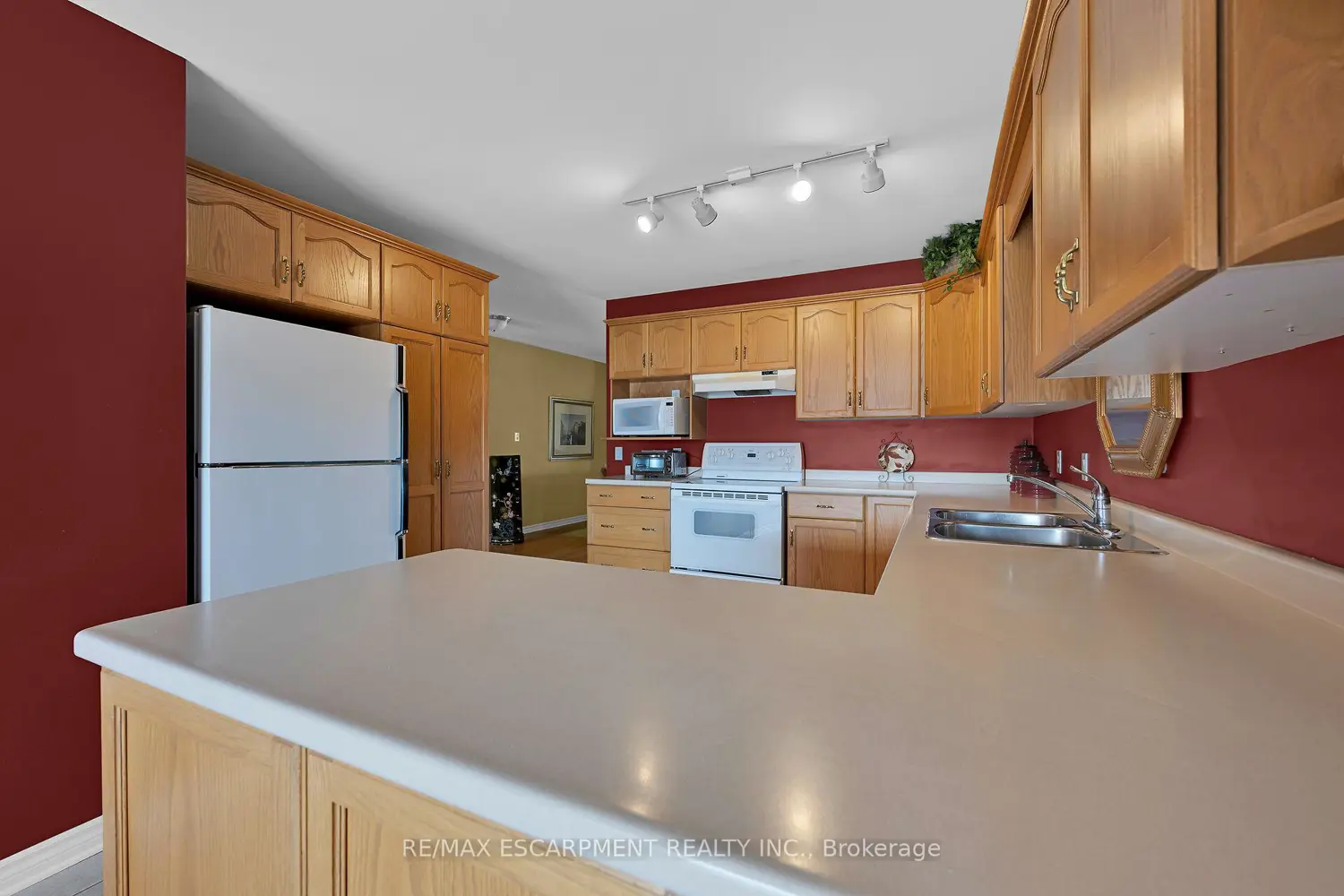 Additional image 4 of 1439 Niagara Stone Road 18