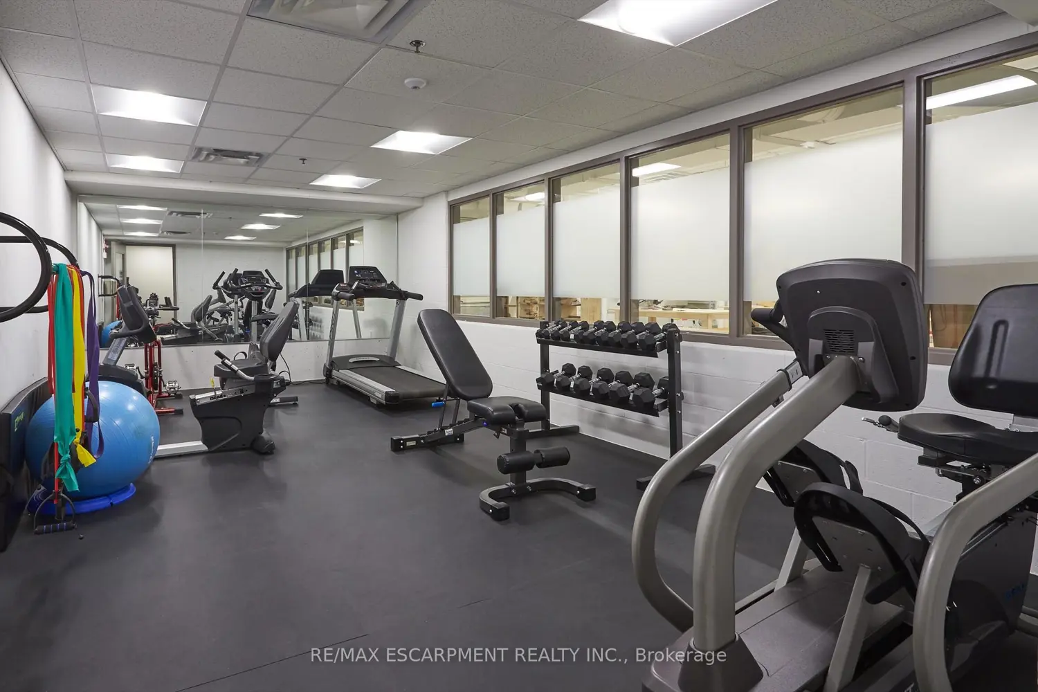 Additional image 20 of 3290 New Street 309