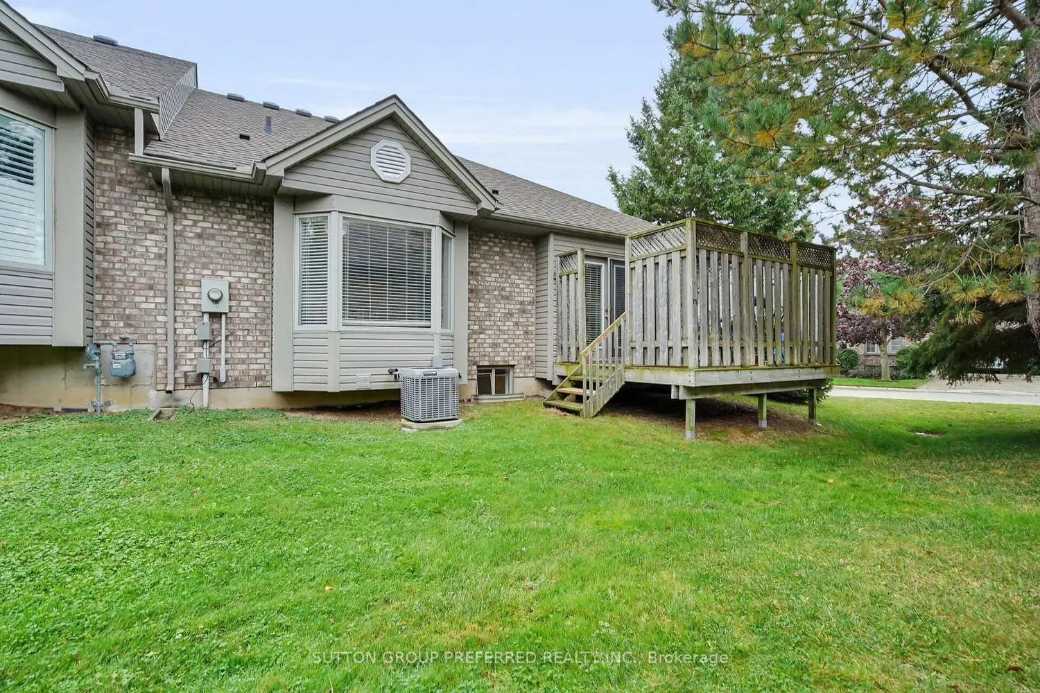 Additional image 20 of 800 Commissioners Road 12