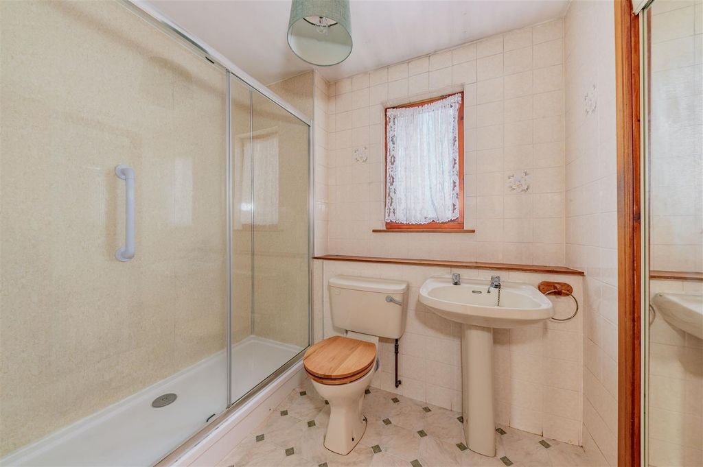 Additional image 11 of 2 bed flat for saleCross Street, Broughty Ferry, Dundee DD5