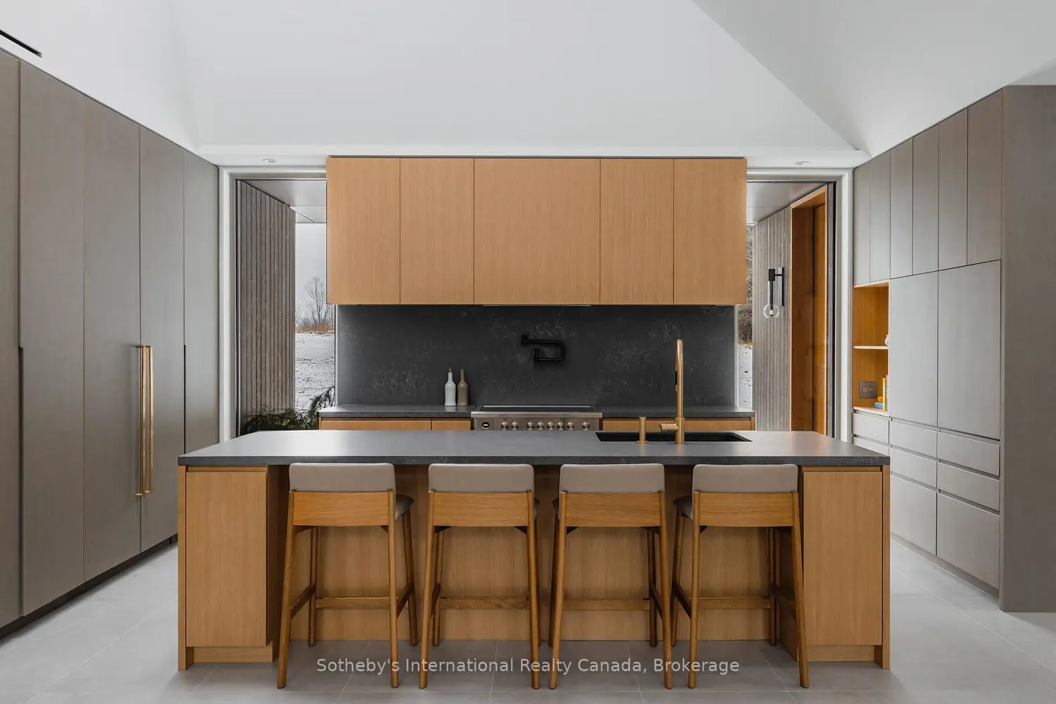 Additional image 5 of 395910 11Th Line